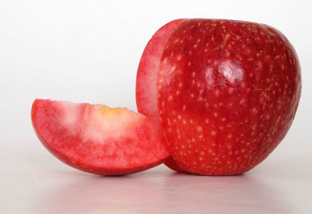 Companies Pursue Red Fleshed Apples Pvm 0893