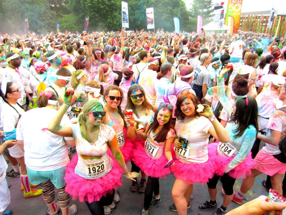 https://provarmanagement.com/wp-content/uploads/2018/01/Pink-Lady-AMerica-Team-Does-Color-Run-2.jpg